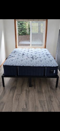Newer Queen Stearns & Foster Estate Mattress and Platform Bed Frame