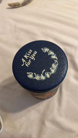 A Kiss for you Hershey’s collectible Tin