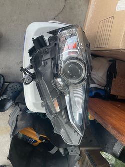 2016 LEXUS IS Right Side Xenon HID HEADLIGHT  OEM