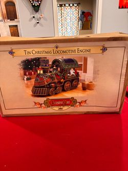 Grandeur Noel Tin Christmas Locomotive Engine 2002