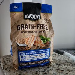 EVOLVE CAT FOOD 3LB NEW