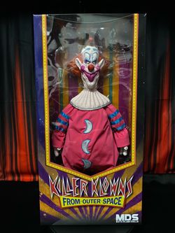 Killer Klowns From Outer Space Slim Mezco Designer Series 18-Inch Roto Plush Doll