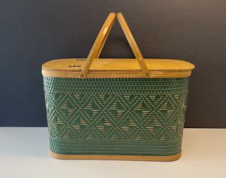 Vintage picnic basket Hawkeye 1960s