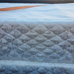 Queen Size Box Spring Can Deliver 