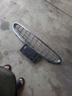 Chrysler Concorde Grill & License Plate Mount
