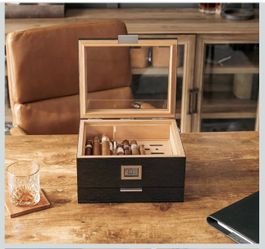 NEW Black Case Elegance Glass Top Humidor – Father’s Day Gift