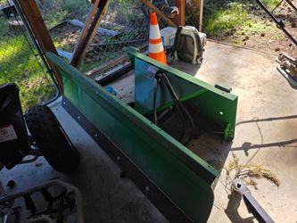 John Deere Snowplow attachment
