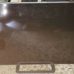 Vizio Smart TV 70 Inch Read Description 