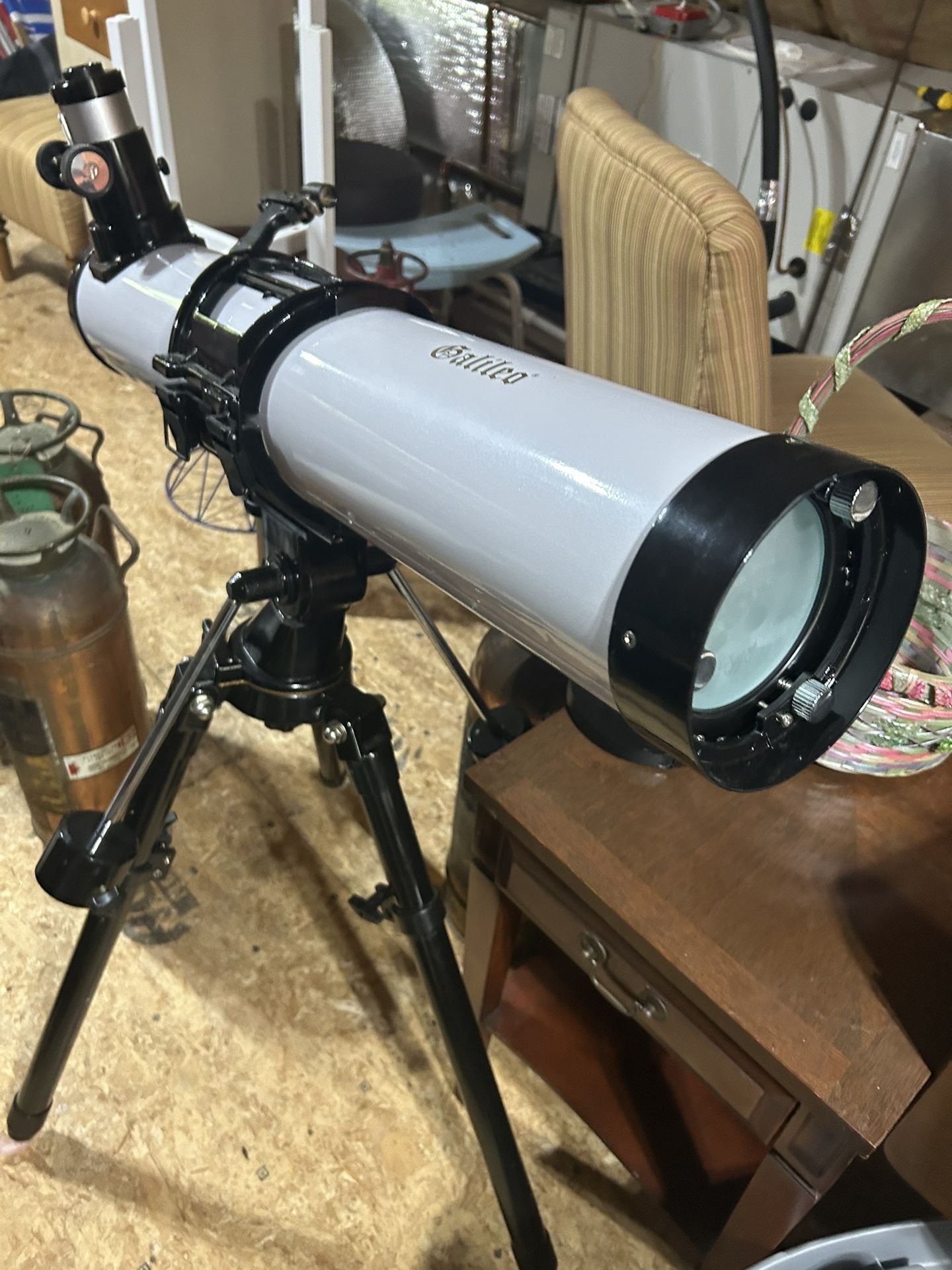 Near Perfect Condition Telescope
