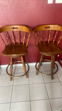 Early American bar / kitchen stools