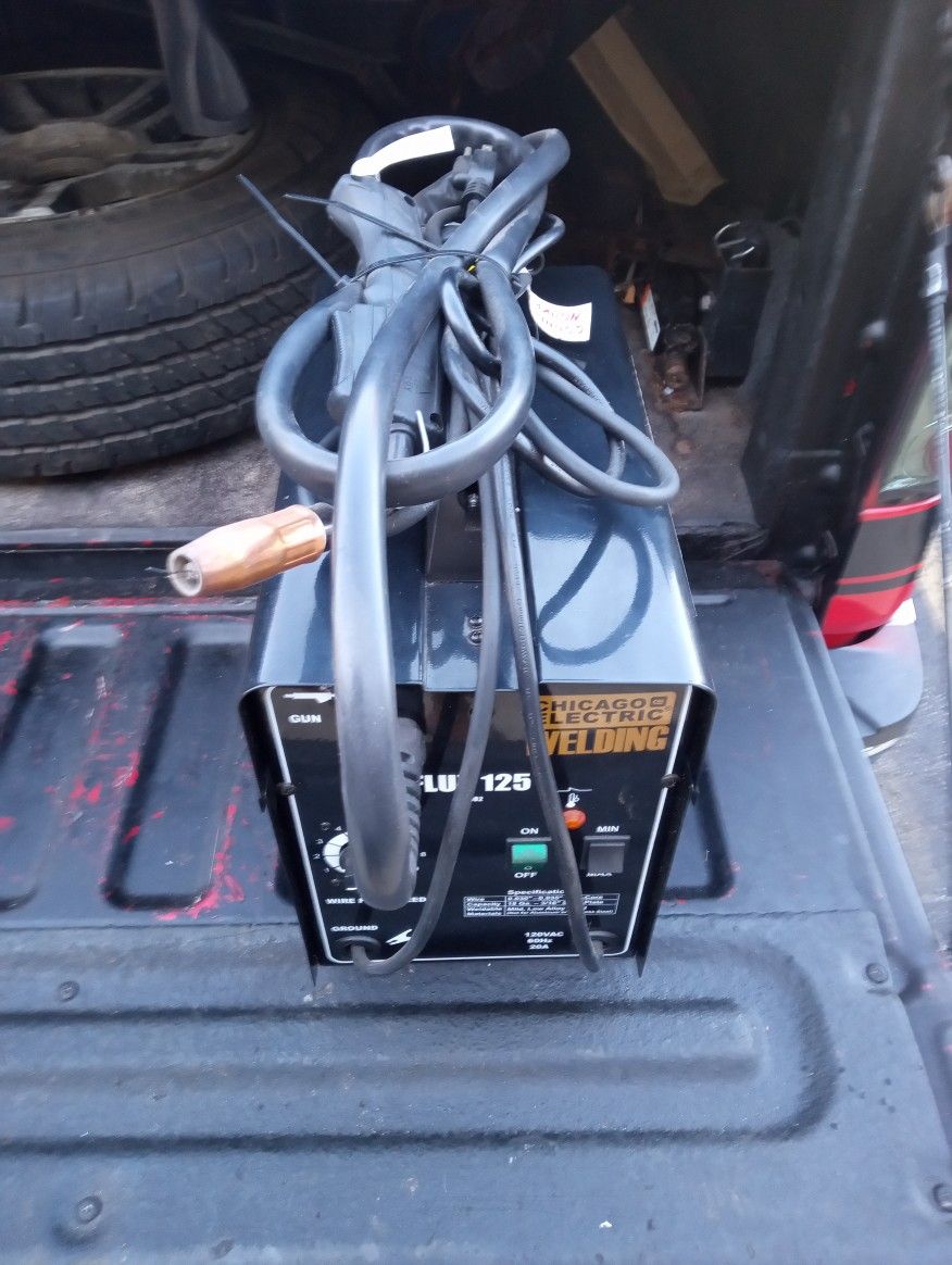 Small Welder  Chicago Electric
