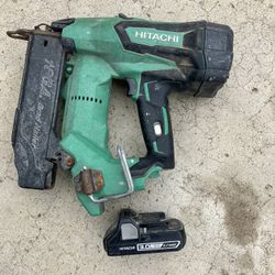 Hitachi Brand Nailer 18 Gauge Batterie And Charger Including 