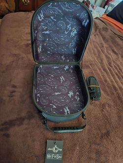 Culture Kings NFS Cap Carrier (NWT) Holds 4 Caps