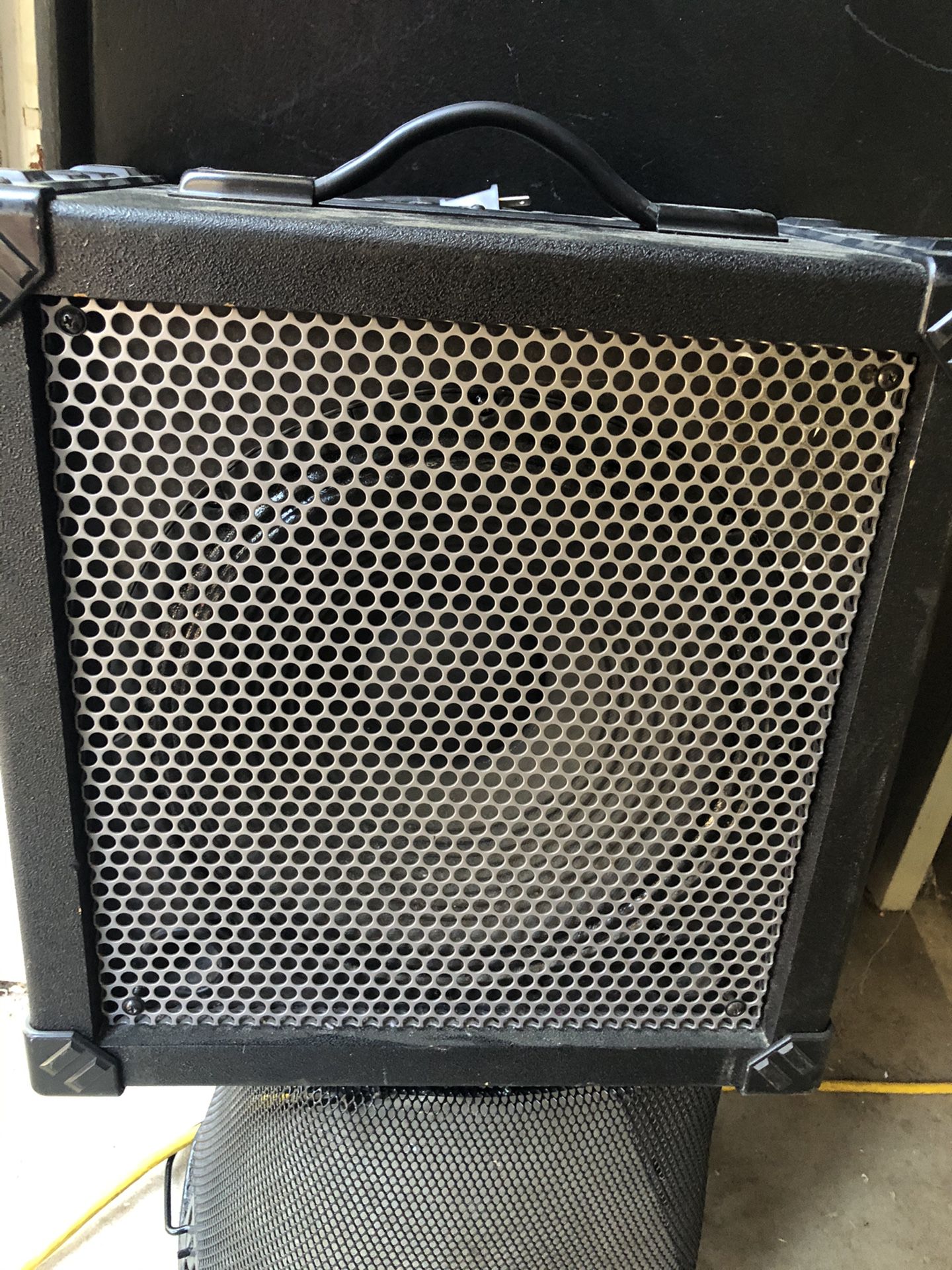 Roland Cube-60 amplifier