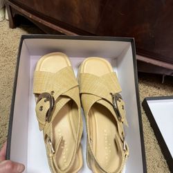Mark fisher sandals w/gold buckle Sz 8 1/2 M