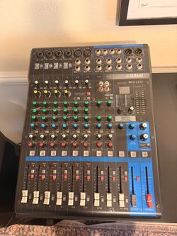 Yamaha MG12XU Sound Mixer