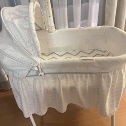 Baby Curve Bassinet, White