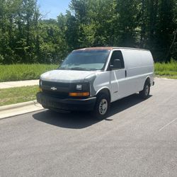 2006 Chevrolet Express Cargo Van