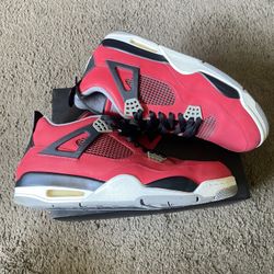 Jordan 4 Toro Bravo
