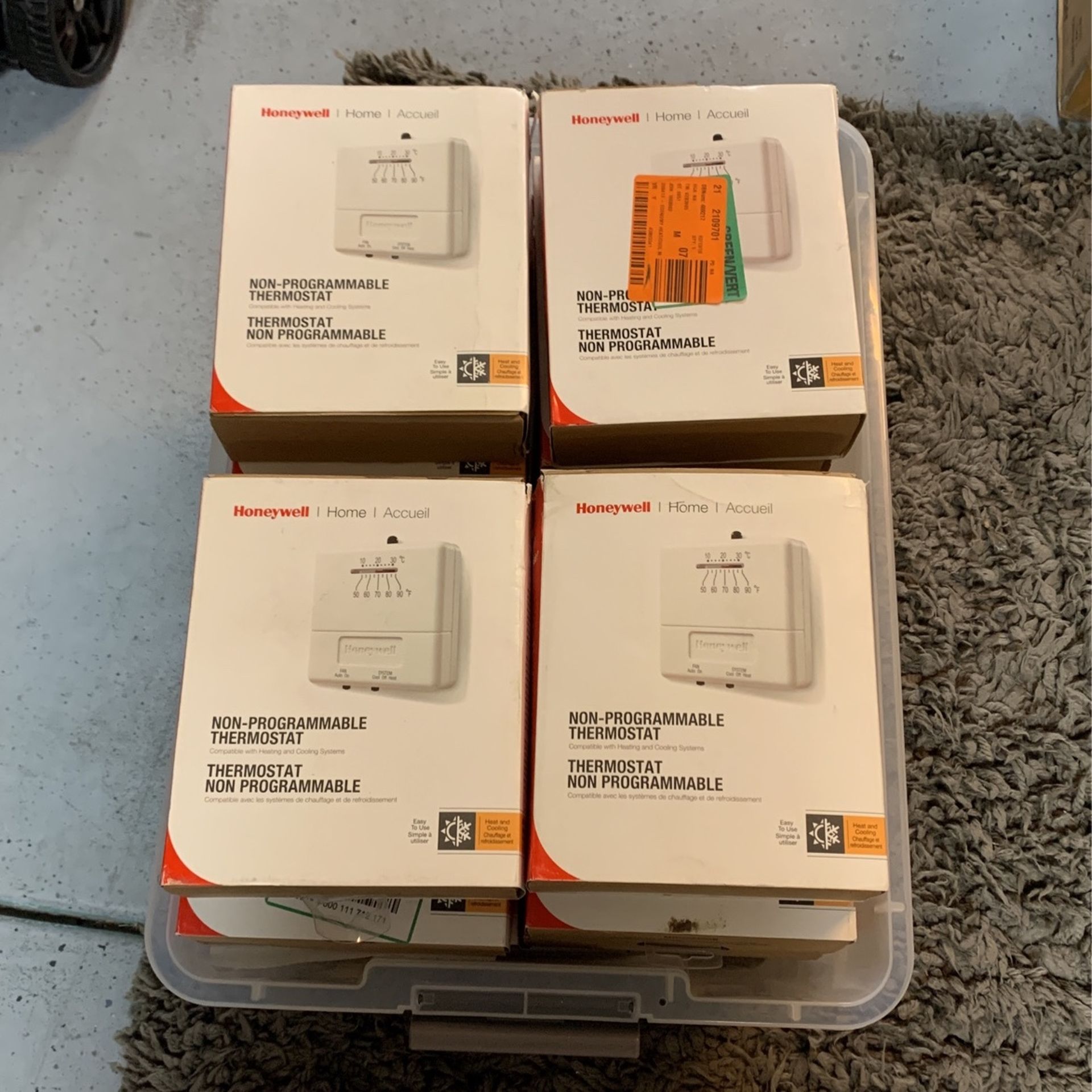Lot Of 30 Non-programmable Thermostats