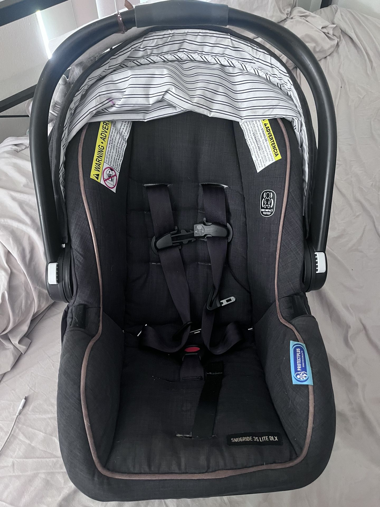 Graco Infant carseat 