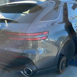 GENESIS GV70 FULL PART OUT