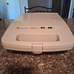 Toast master waffle maker