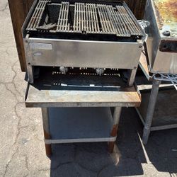 Royal Charcoal Grill Gas 24” With Stand 