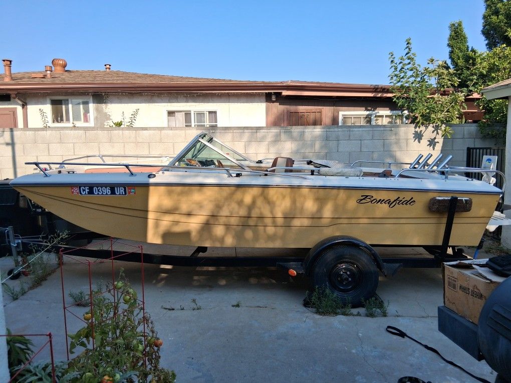 18'.5" Fishing Boat