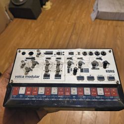 DJ Equipment 