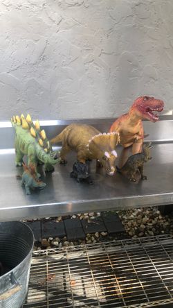 Large Dinosaurs 