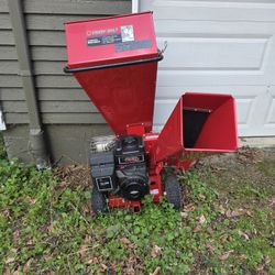 CS 4325 Troy-Bilt Chipper Shredder