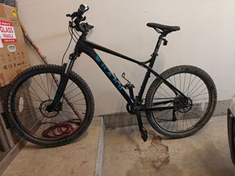Haro Double Peak 27.5 - medium frame