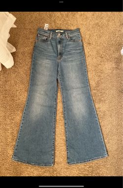 Levi’s Ribcage Bell Women’s Stretch Jeans