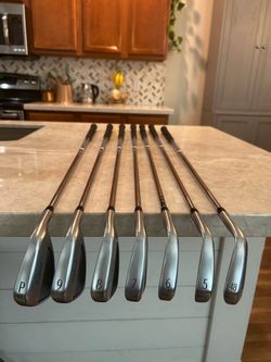 Titleist T150 Iron Set