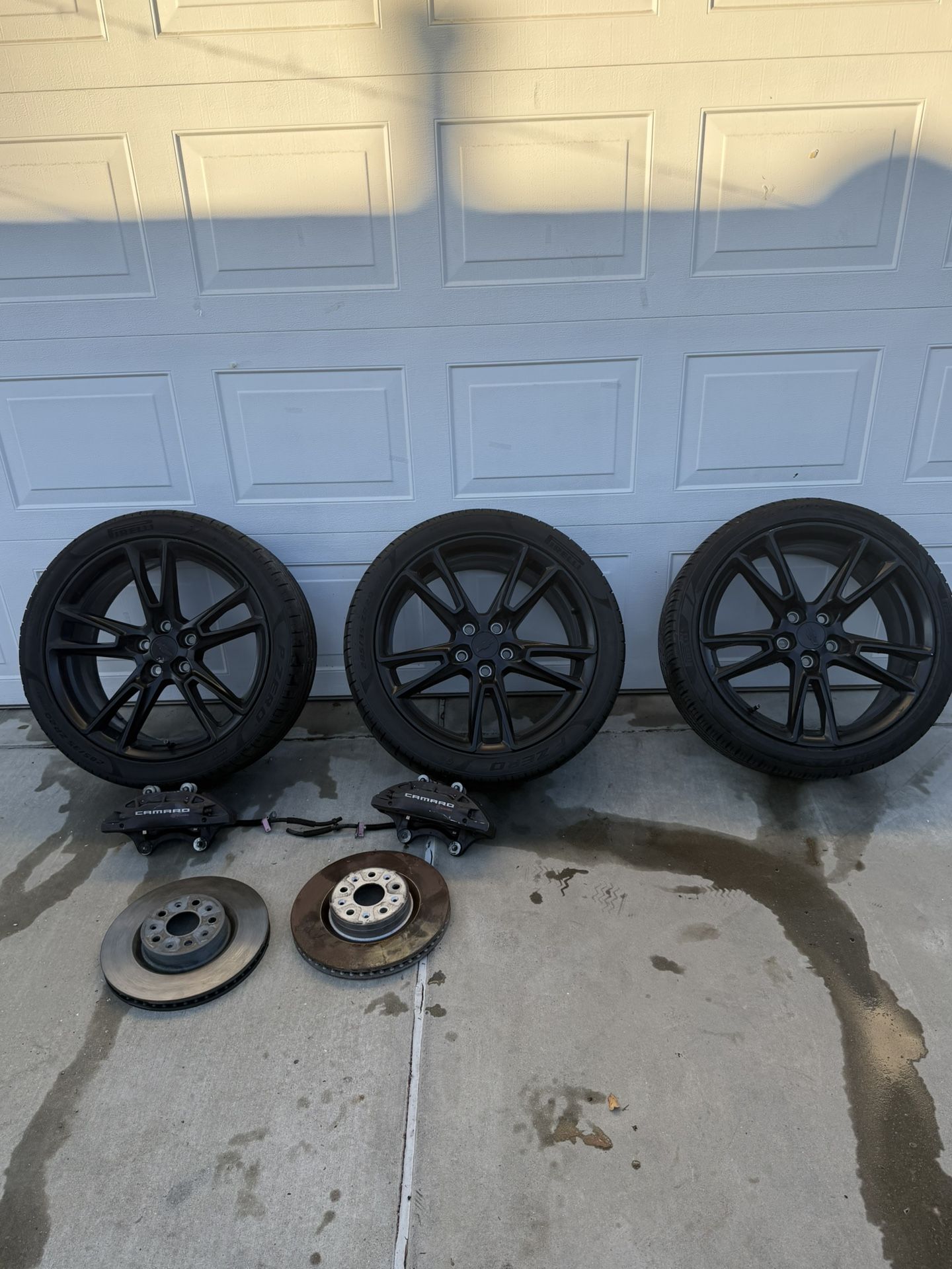 Camaro SS OEM Wheels Brembo Calipers Rotors Bundle