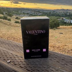 Valentino Uomo Born In Roma Intense