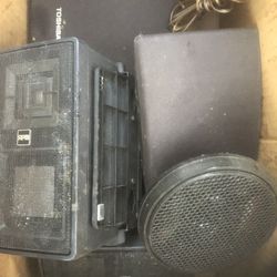 5 Speakers 2 Toshiba 2 APM
