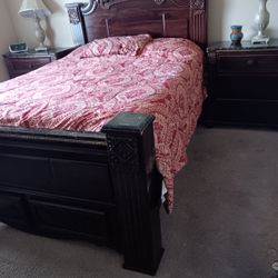 Queen Bedroom Set