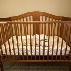 Crib and Changing Table Dresser