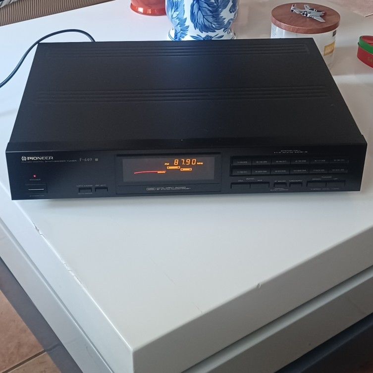 Pioneer F-449 Fm/Am Digital Synthetizer Tuner Technics Marantz Kenwood Denon Audiophiles Dj