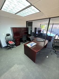 OFFICE LIQUIDATION – Executive Desks, Hutches & Office Furniture – MUST GO TODAY
