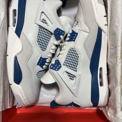 Air Jordan 4 Retro OG \"Military Blue\
