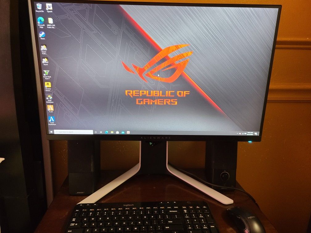 Selling this BEAST of a Gaming PC at an AMAZING price. (See all photos for gaming performance)!