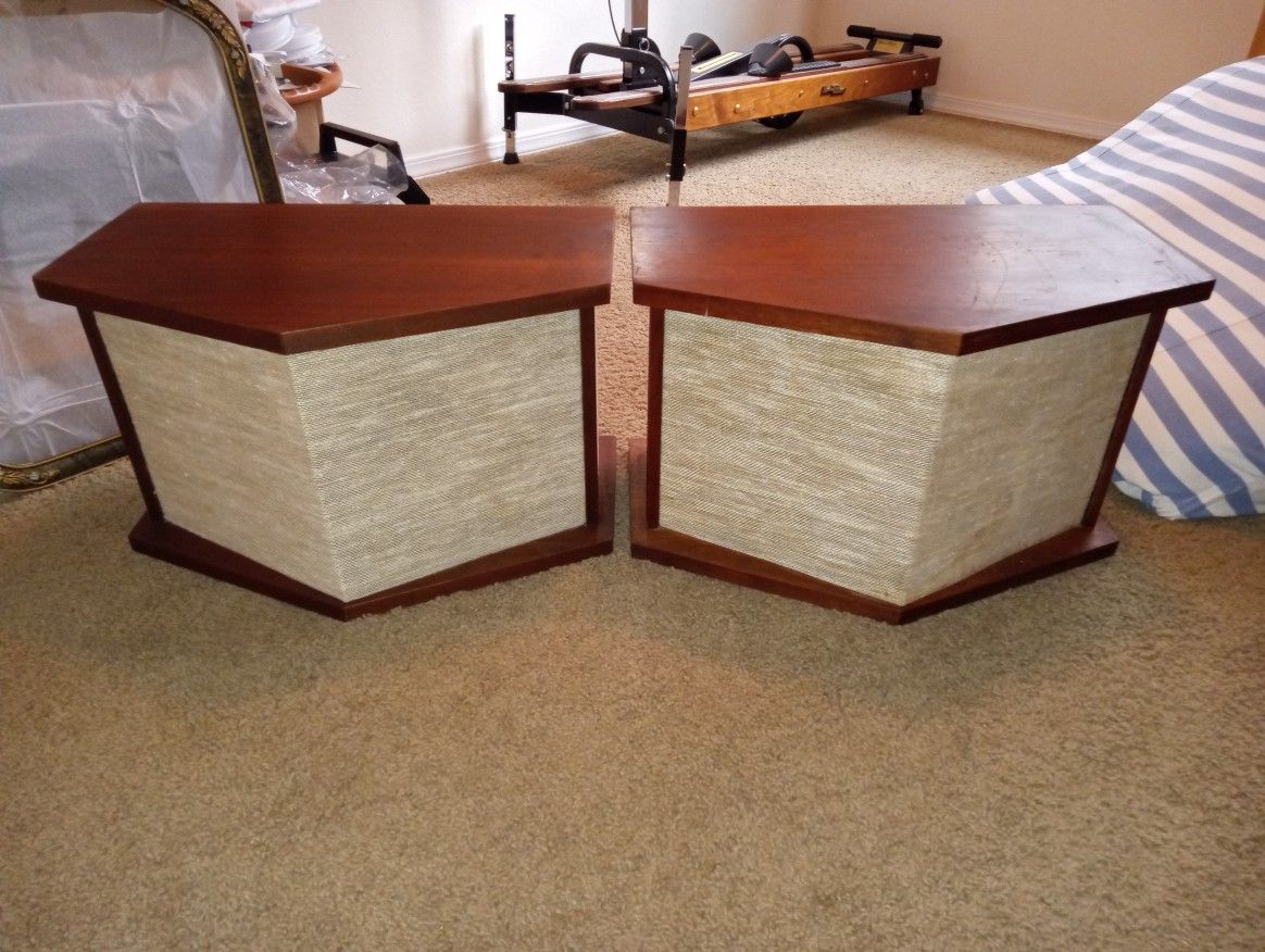 Vintage Bose 901 Series One Stereo Speakers