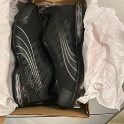 Running Shoes