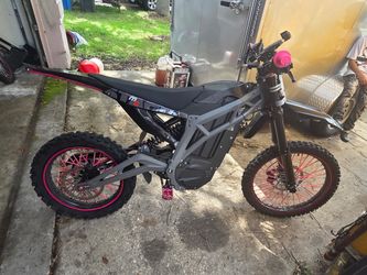 Electric dirtbike