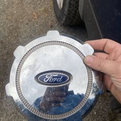 Ford Hubcaps And Lug Nuts