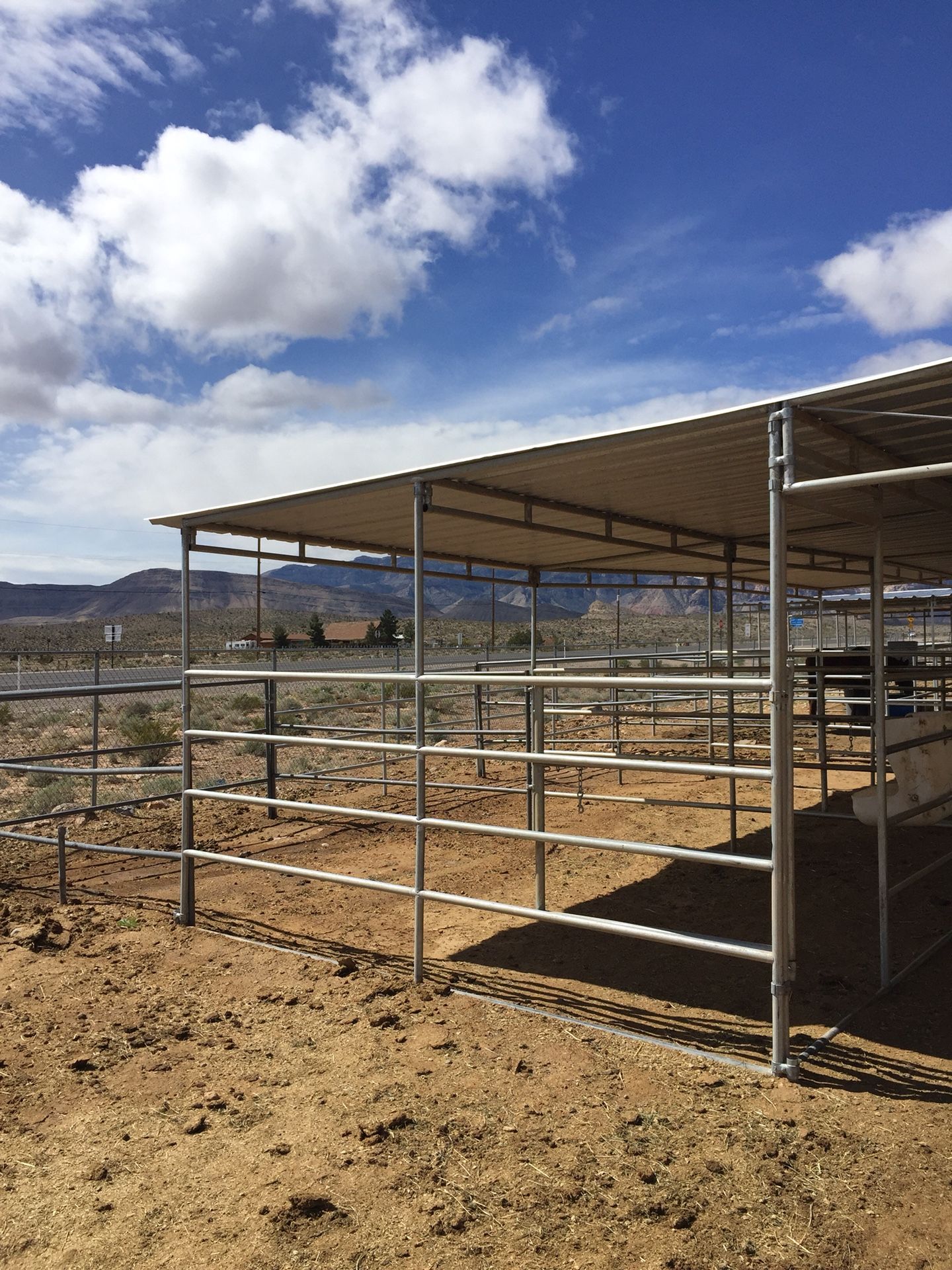 Mare Motel 6 stalls for Sale in Sloan, NV - OfferUp