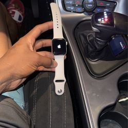 Apple Watch SE 2023(an absolute Steal!)